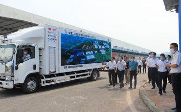 �ո��ǻ�����ϣ��Ѹ��   �Զ���ʻ���ͽ�������